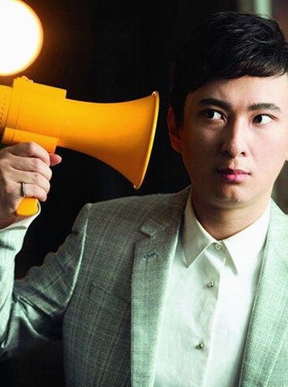 娱乐吃瓜君与闺蜜的“吃瓜”日常：从免费阅读到携手打掩护